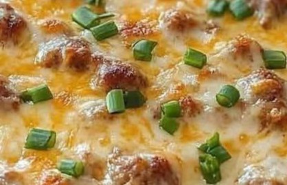 Cheesy Meatball Casserole Recipe - Deesviral