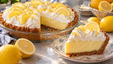 Old-Fashioned Lemon Icebox Pie